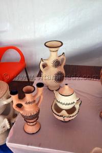 Jolies Poterie de Bider exposée à Tlemcen