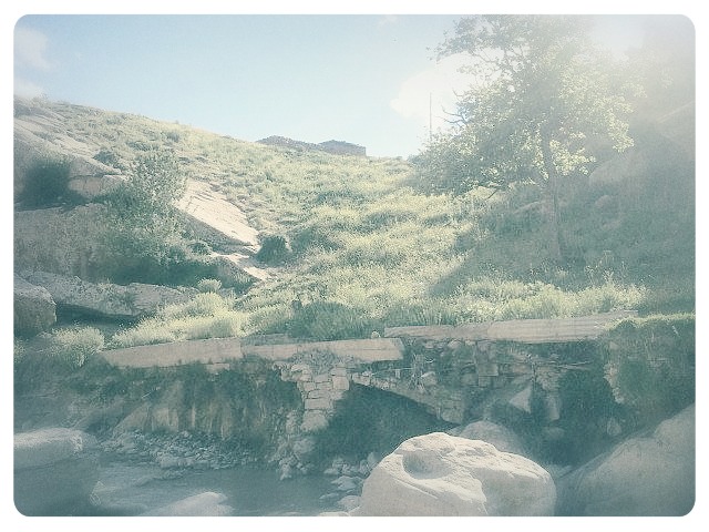 ساقية بمكان يدعى الباراج