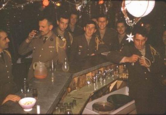 La vie au commando  Redimensionnement de Aïn-Mimoun - Noêl 1961