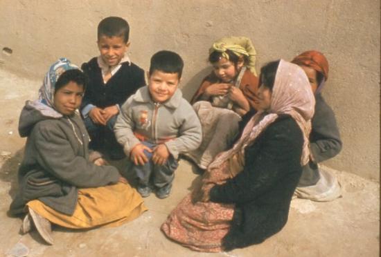 Vie au Commando :Aïn Mimoun - Enfants du village d'Aïn-Mimoun