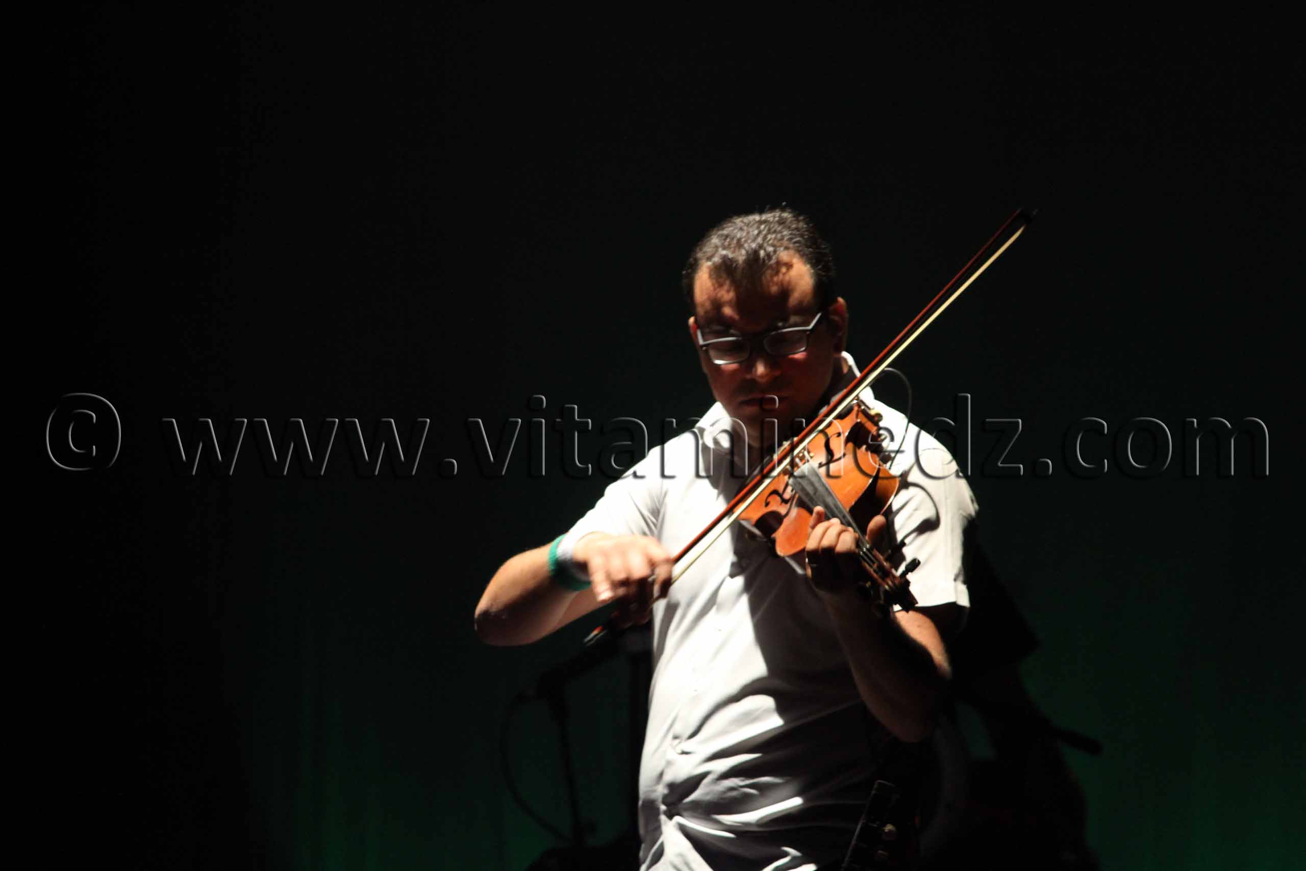 Khalil Baba Ahmed Concert en faveur des enfants autistes organisé par des musiciens tlemceniens