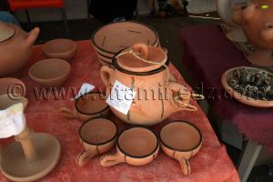 Jolis ustensiles Poterie de Bider exposée à Tlemcen