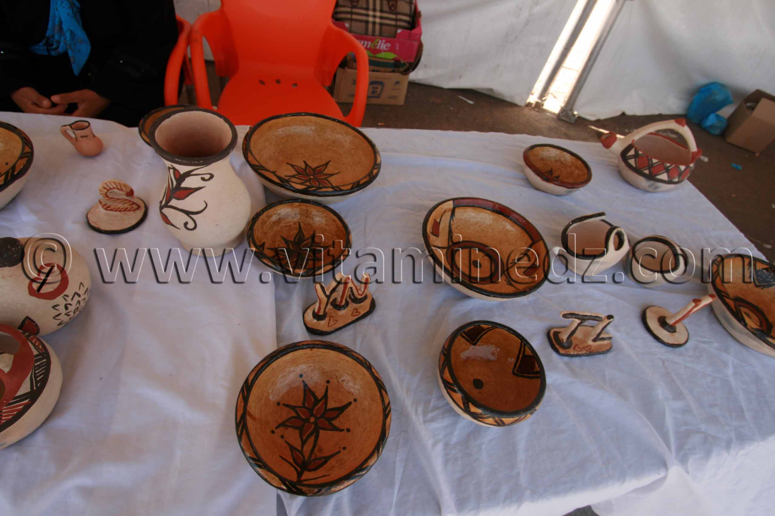 TLEMCEN - SALON NATIONAL DE LA POTERIE (Poterie de Sidi Lakhdar, Mostaganem)