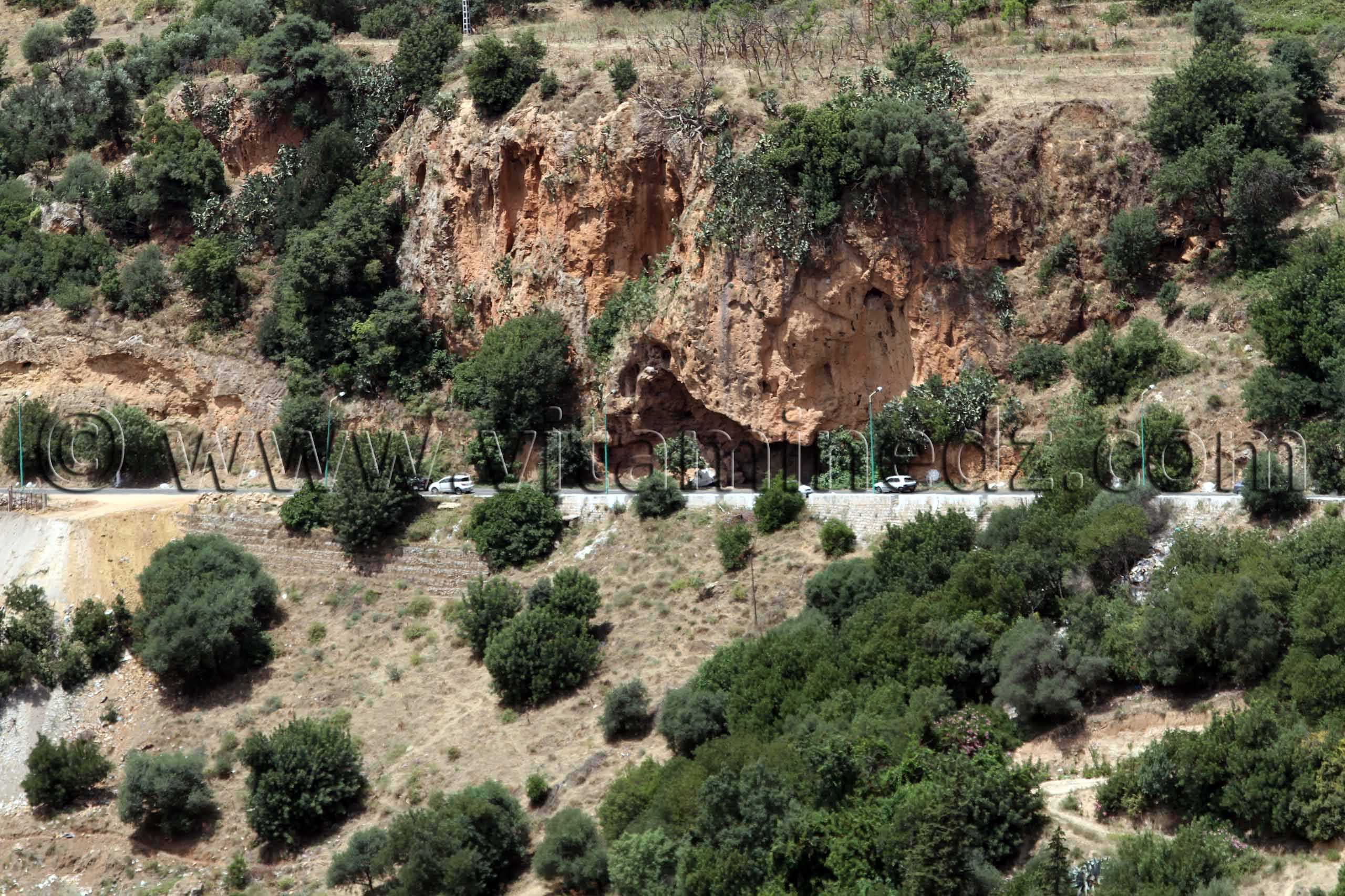 Photo Tlemcen  Grottes pres d'El Ourit