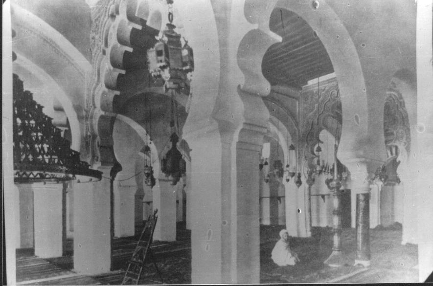 Photo Ancienne de Tlemcen  interieur grande mosquée