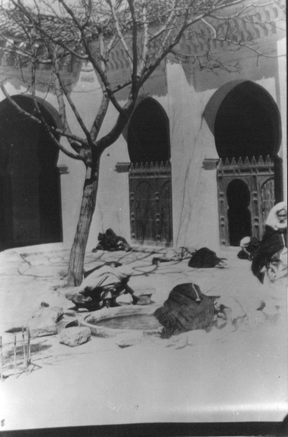 Photo Ancienne de Tlemcen  interieur de la grande mosquée