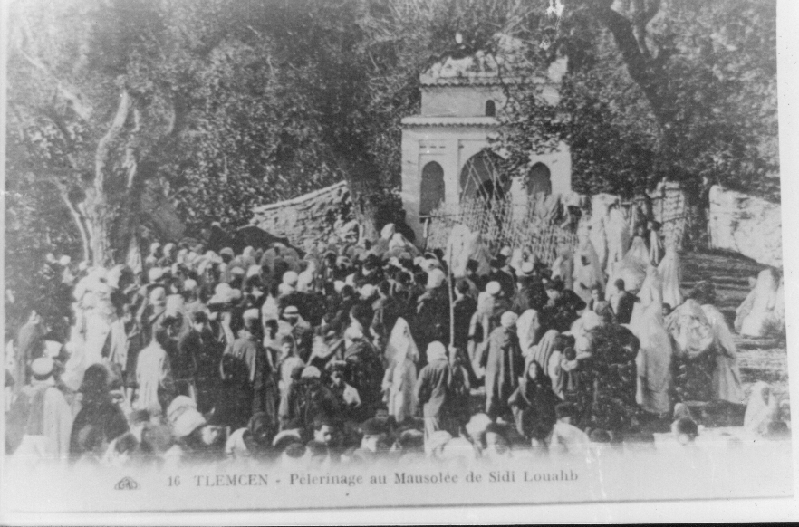 Photo Ancienne de Tlemcen  Pélerinage au mausolée de Sidi El Ouahab