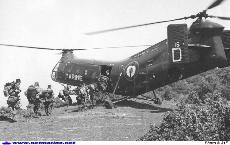 Hélico banane sikorsky embarquement pour le combat Chélia