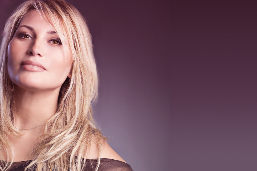 صورة أمال وهبي