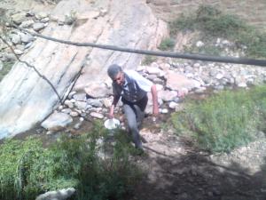 الماء لكحل الكانتينة يابوس  تنظيف المكان الذي نحط به للراحة والتمتع ..