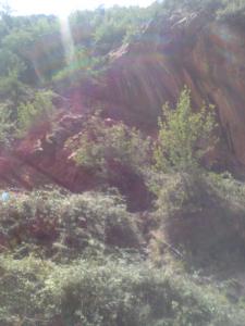 Chélia .El kantina  est un concentré de plaisirs; soleil & ciel bleu, sports d'eau vive dans la Durance et les divers torrents de montagne, baignade au plan d'eau