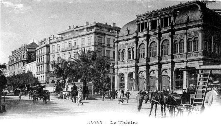 Ancienne photo d'Alger  Le théatre