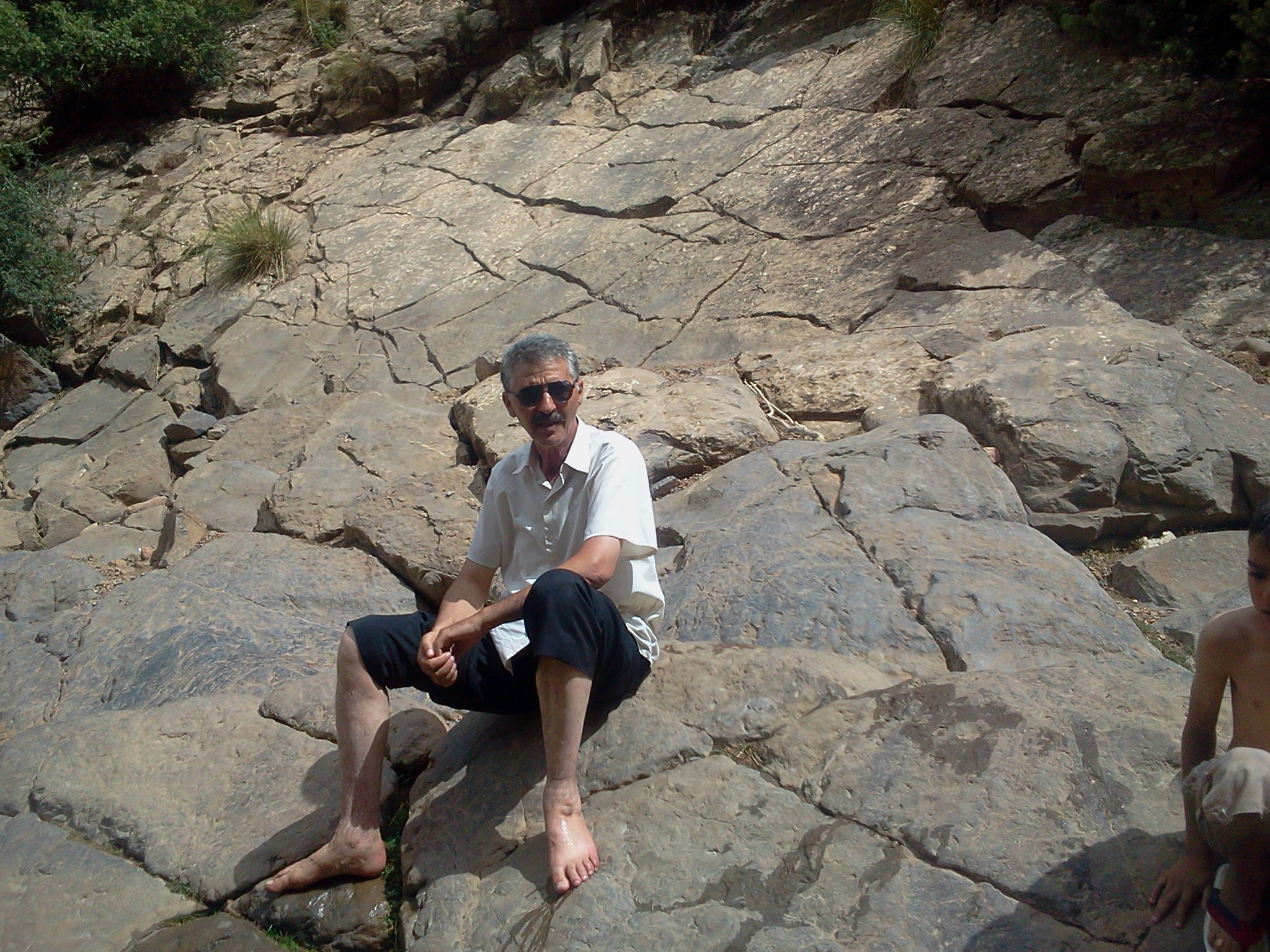 EL KANTINA YABOUS LA SOURCE EL MA LAKHEL