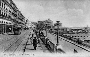Ancienne photo d\'Alger  Les boulevards