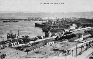 Ancienne photo d\'Alger  le port et la gare