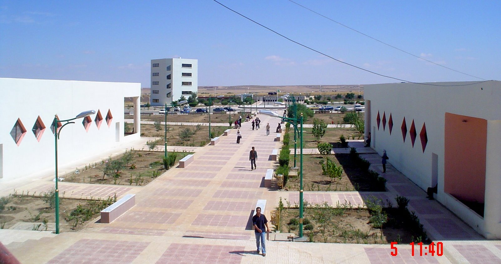 جامعة الشهيد عباس لغرور بولاية خنشلة