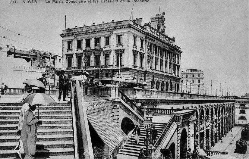 Alger, le palais consulaire et les escaliers de la pecherie. Ancienne photo d'Alger
