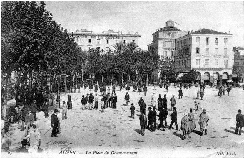 Ancienne photo d'Alger  La place du gouvernement