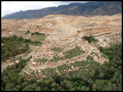 Le long canyon de Ghoufi d'une beauté unique au monde
