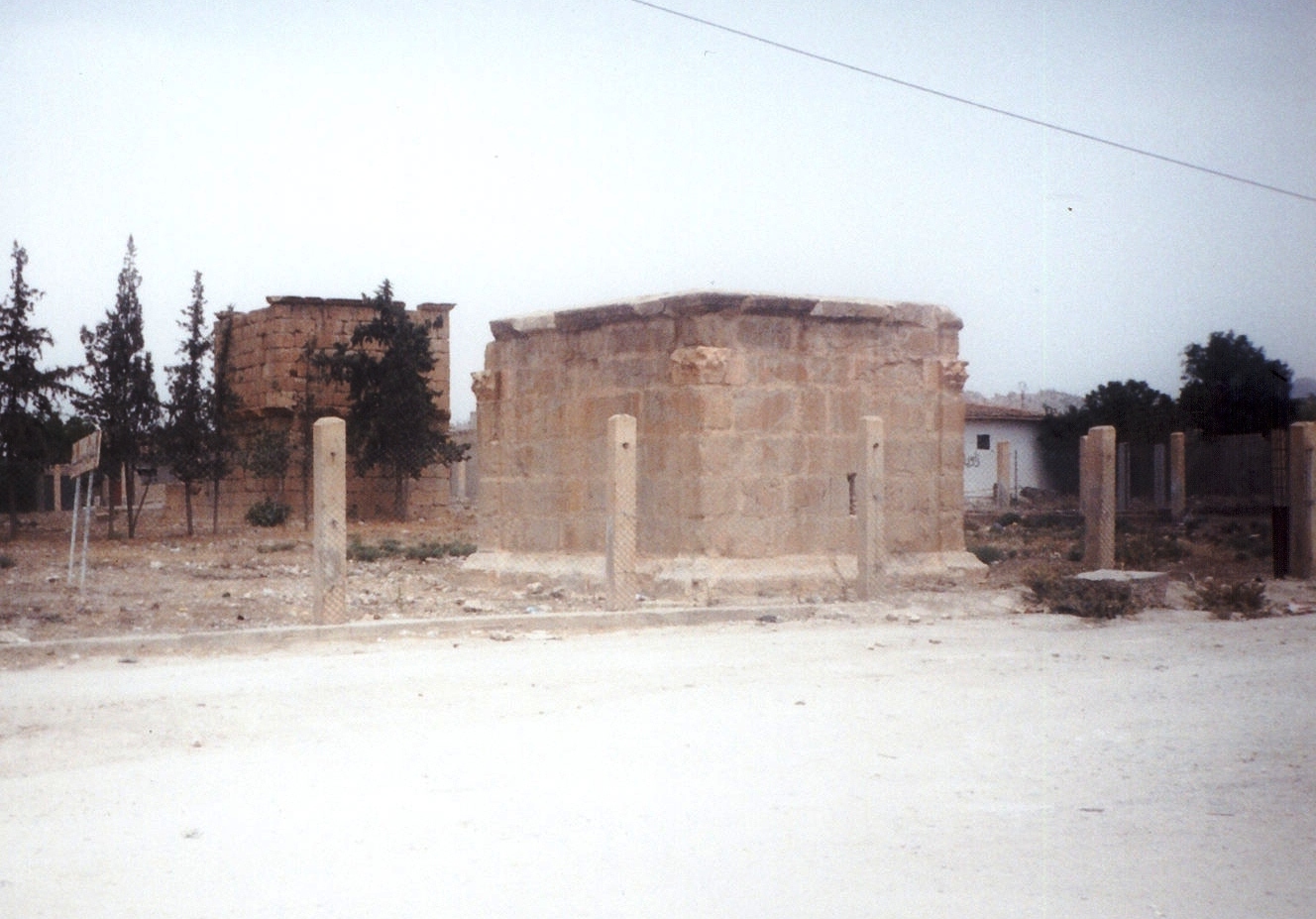 Ruines antiques de plusieurs civilisations