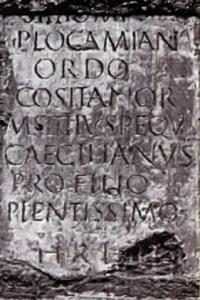 Inscription Romaine gravé sur une pierre dite pierre d'Icosium