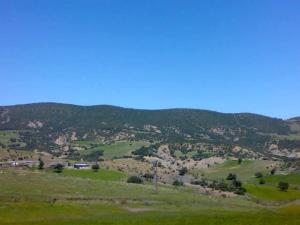 وقفة امام منظر طبيعي بيابوس ولاية خنشلة