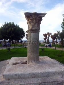 Colonne romaine à la placette de Cherchell (Caesarée)