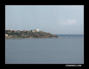 Le Cap Bengut Grand Phare de Dellys (Cap Bengut) Photo 17 Septembre 2005, 2 années après le tremblement de Terre de Boumerdes