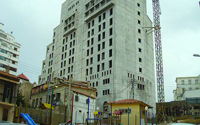 Constantine capitale de la culture arabe -  Immeuble Blikaz: «Une verrue dans la ville»