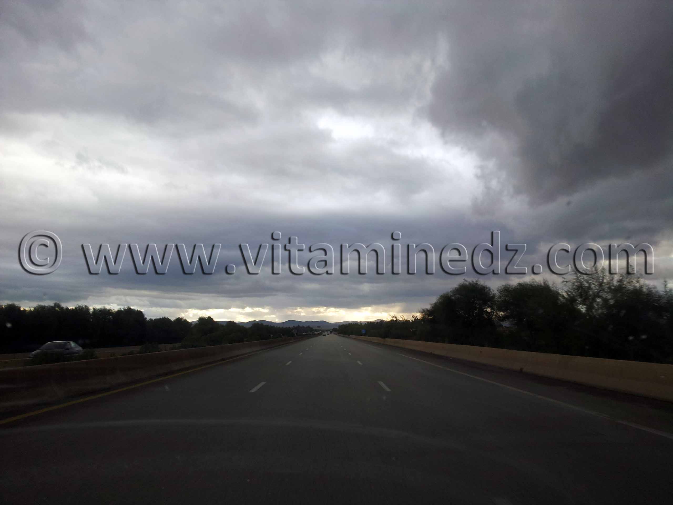Autoroute Est Ouest, Orage en vue