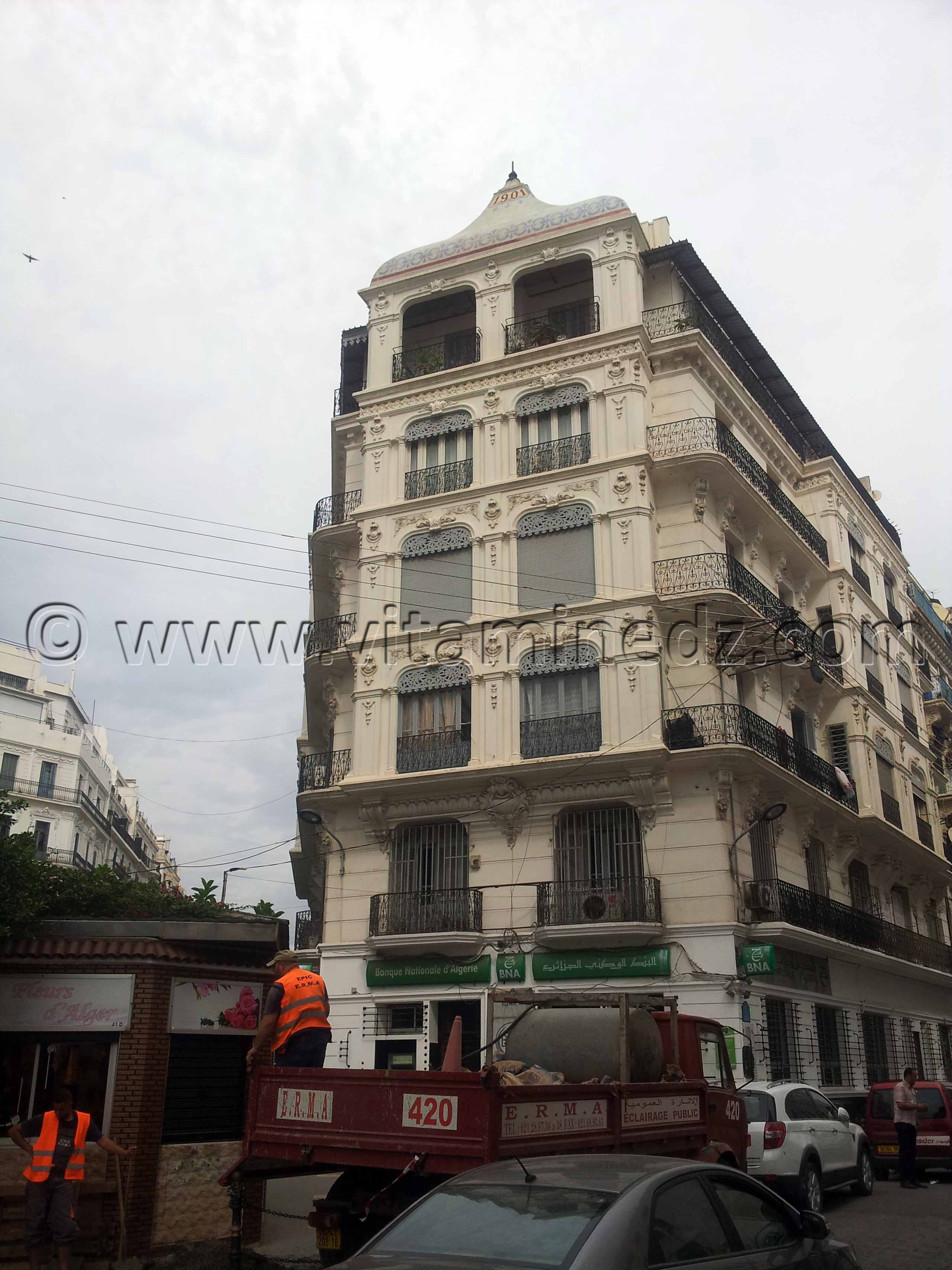 Immeuble ancien près de la grande poste d'Alger