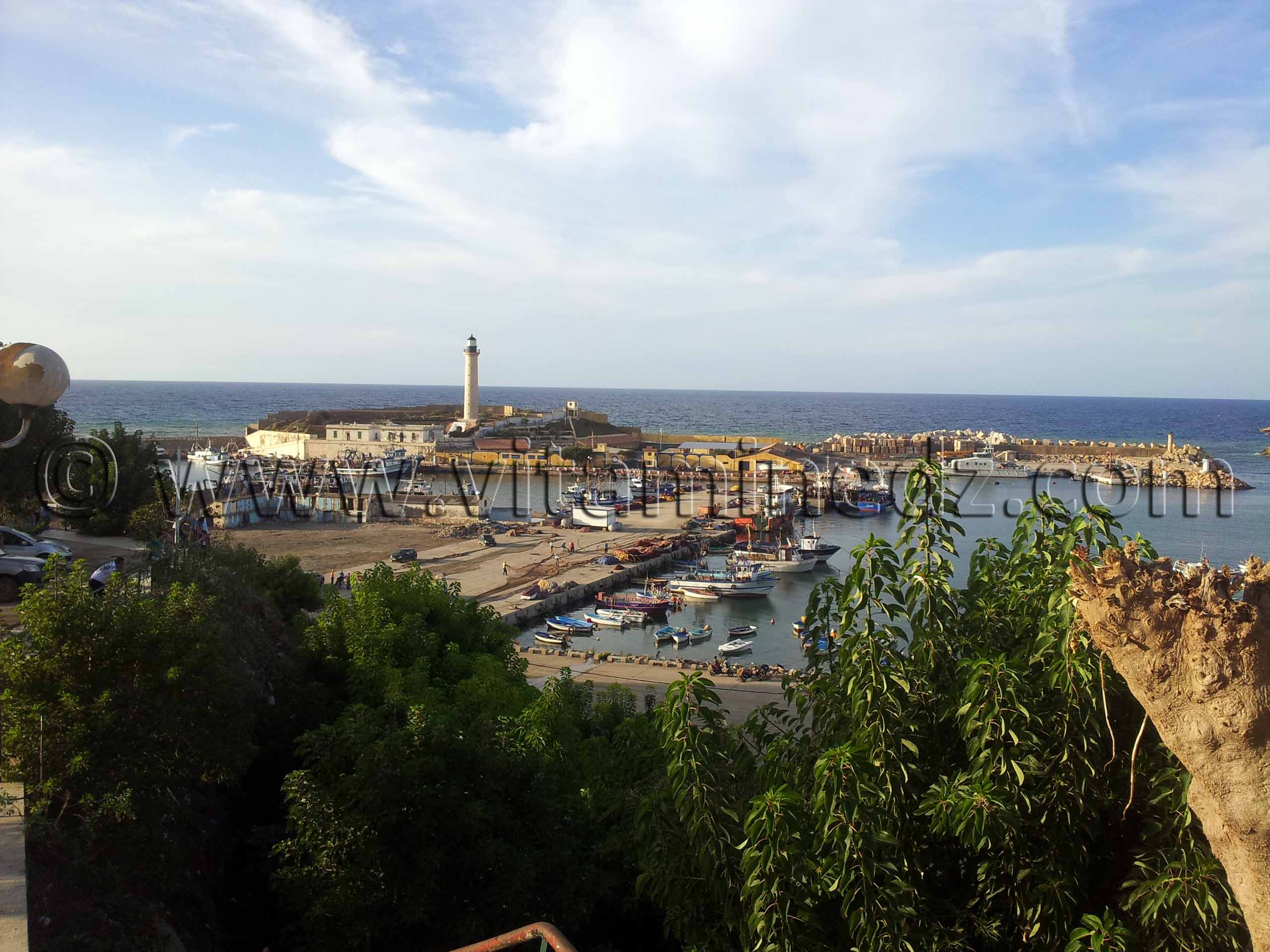 Le Phare et Port de Cherchell (Caesarée)