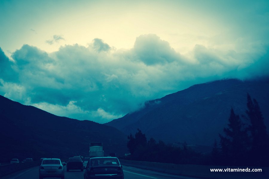 Alger,sortie autoroute vers Blida