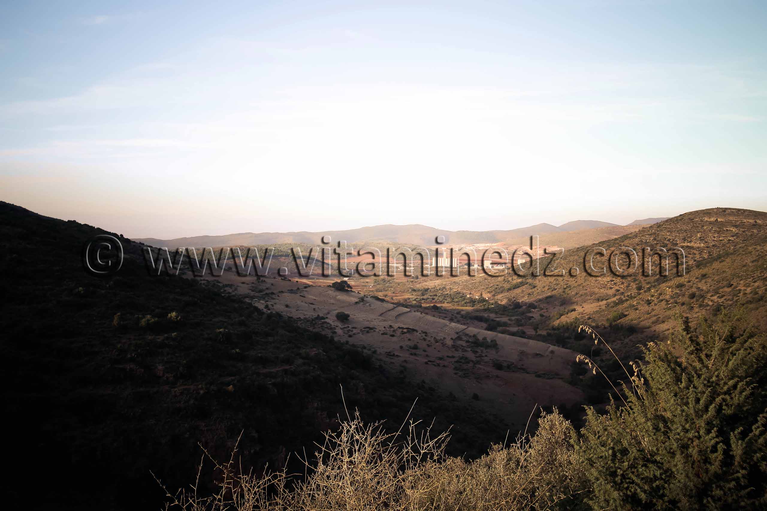 De Djbel des Beni Add vue sur Ain Fezza