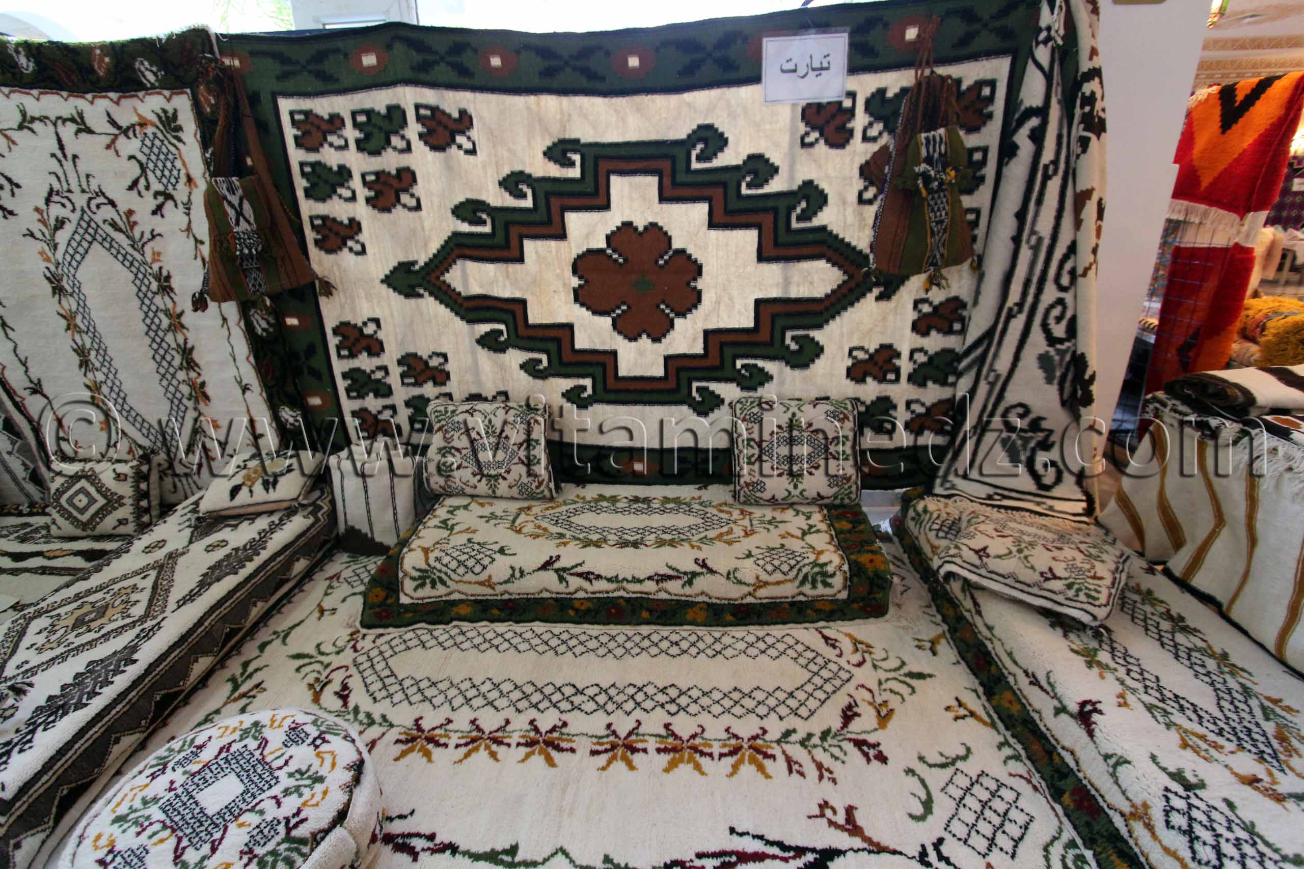 Tapis de Tiaret Salon National du Tapis à partir du 16 Novembre 2014 à Tlemcen