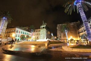 Photo Alger, La nuit, Place l\'Emir Abdelkader