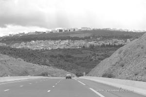 Ain El Hout, supplombée d'Oujlida