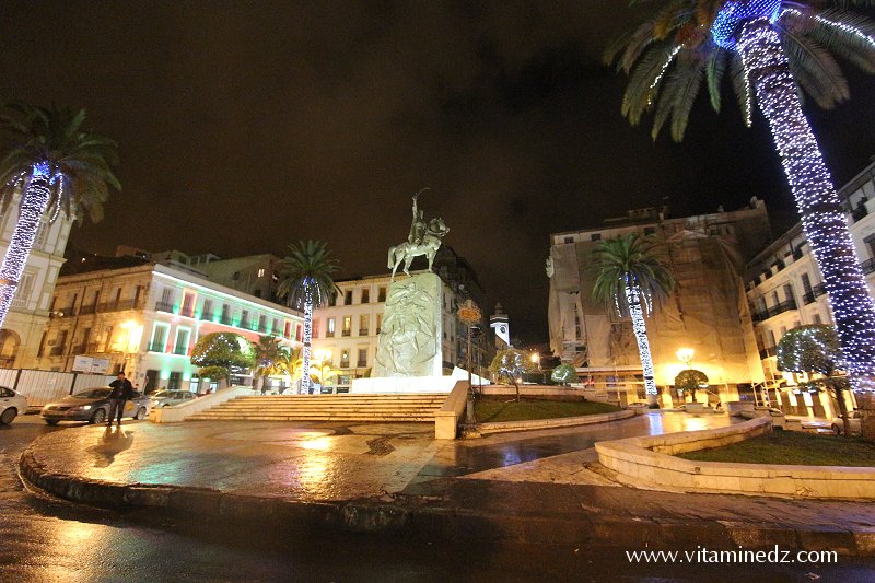 Photo Alger, La nuit, Place l'Emir Abdelkader