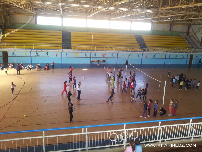 Tlemcen, Volley Ball à la Salle Benmansour