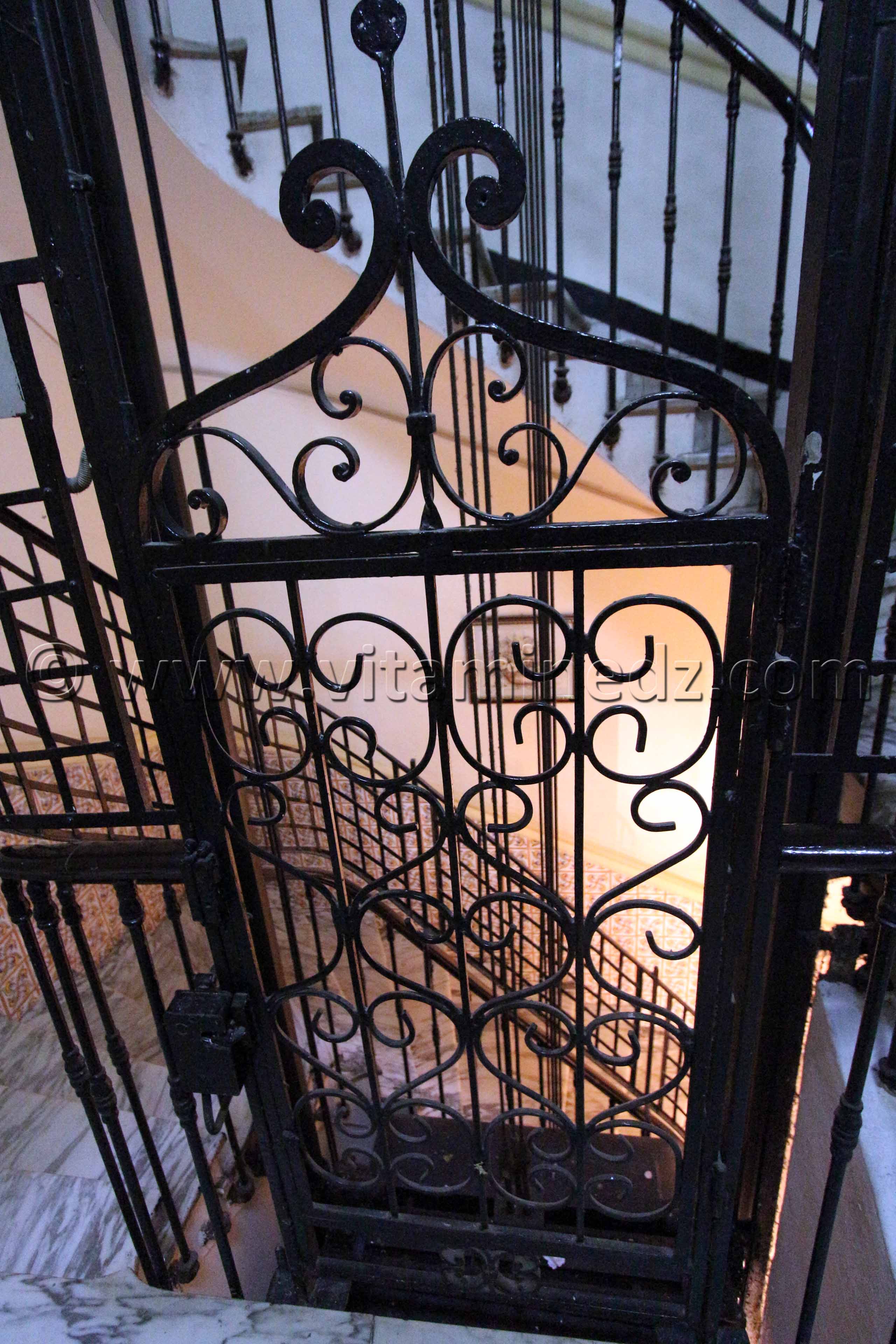 Ascenseur Hotel Regina, Alger Centre, bon rapport qualité prix