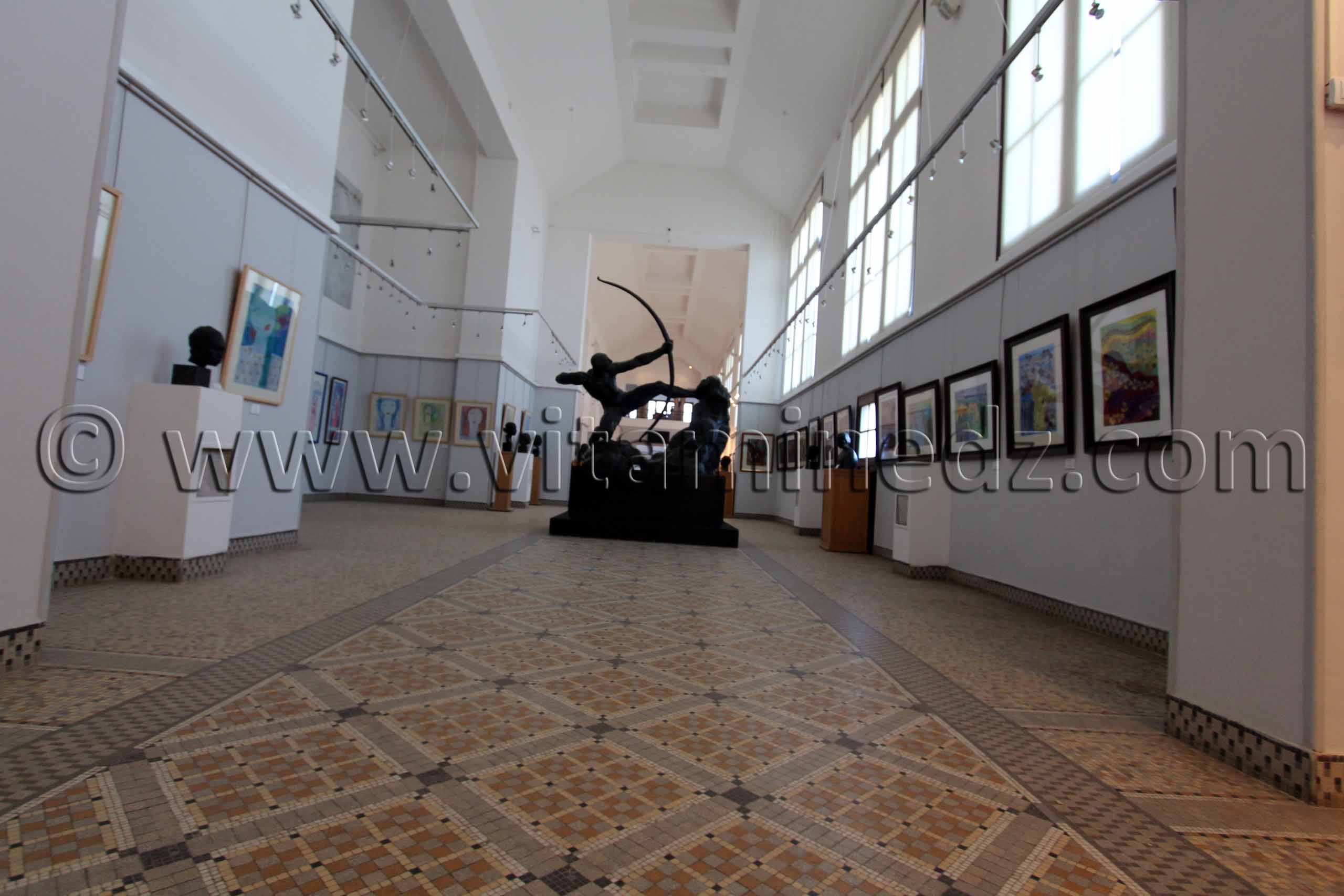 Galerie des bronzes du Musée des Beaux Arts d'Alger