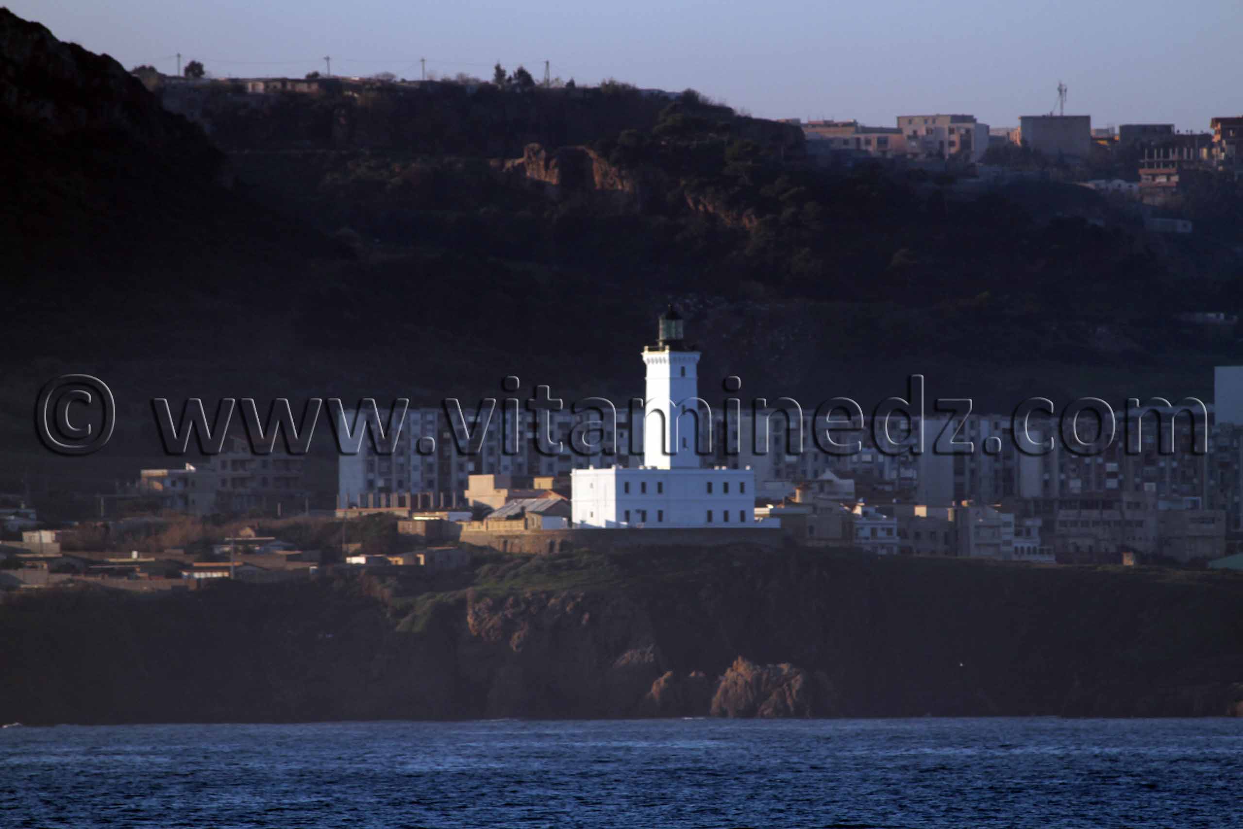 Cap Caxine lors de la Traversée touristique par Ferry, Alger Port vers La Madrague