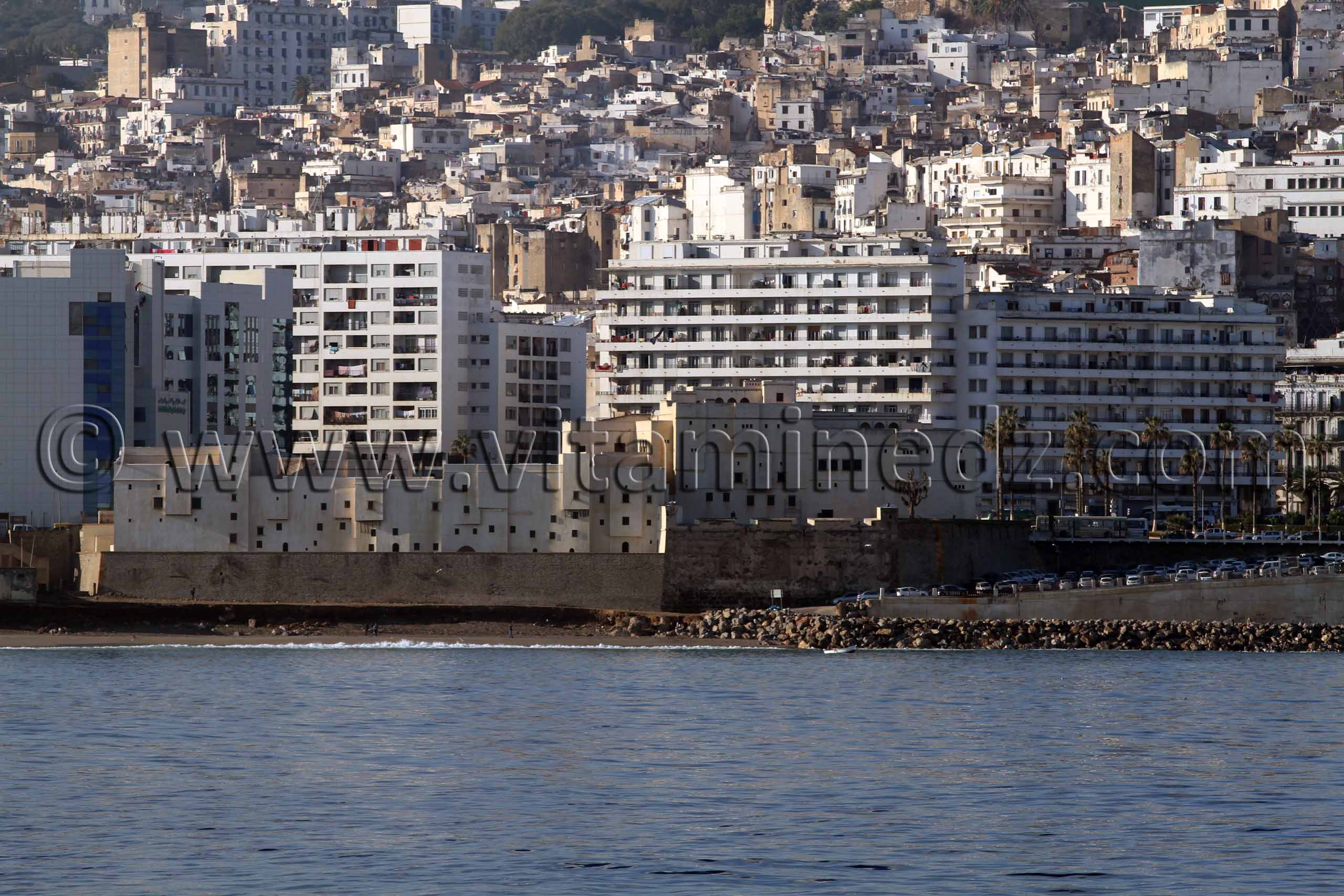 Palais du Rais (Bastion 23) vu de mer Traversée touristique par Ferry, Alger Port vers La Madrague