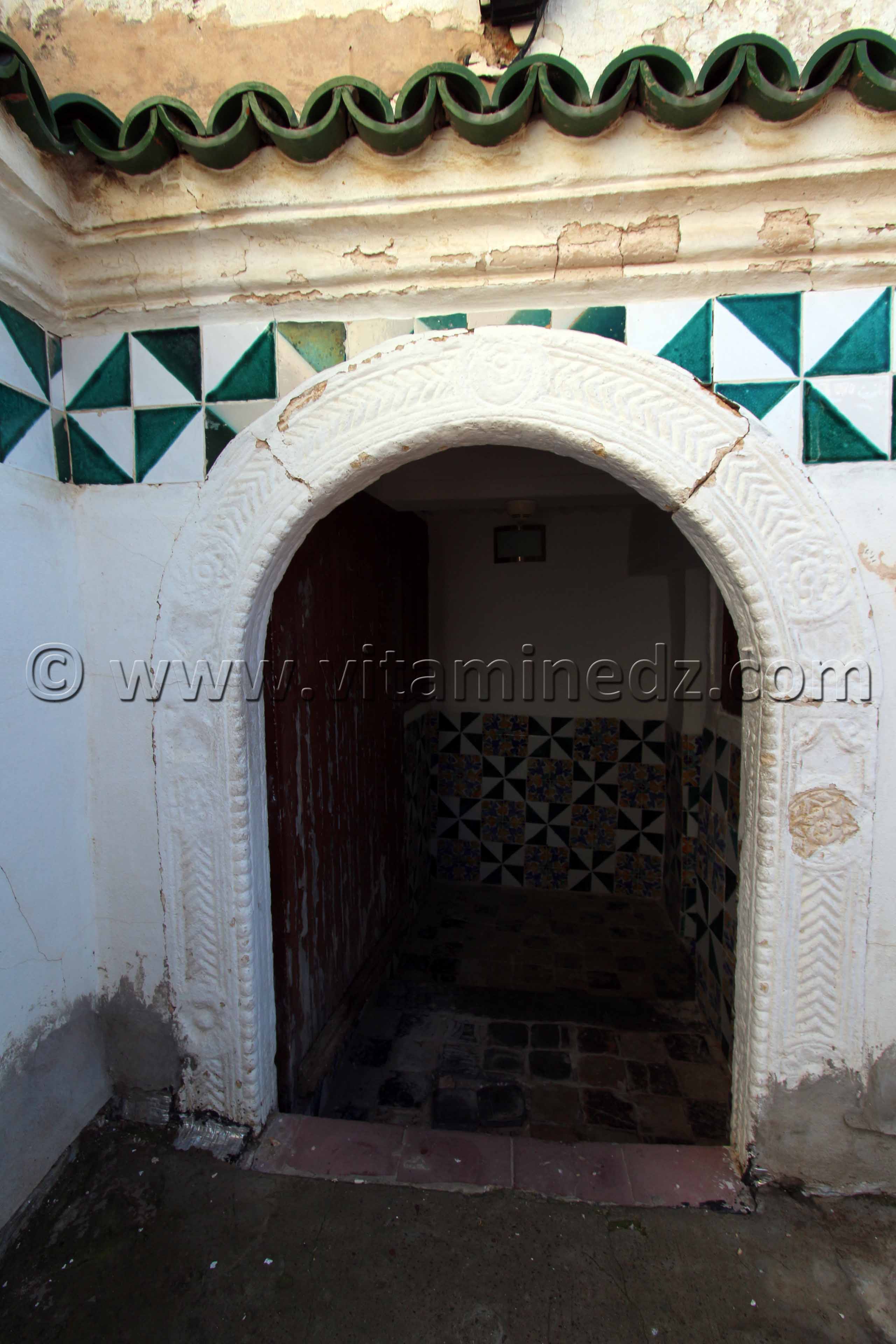 Bab Esstah, Dar Khdawej El Amia convertit en musée des Arts et Traditions Populaires