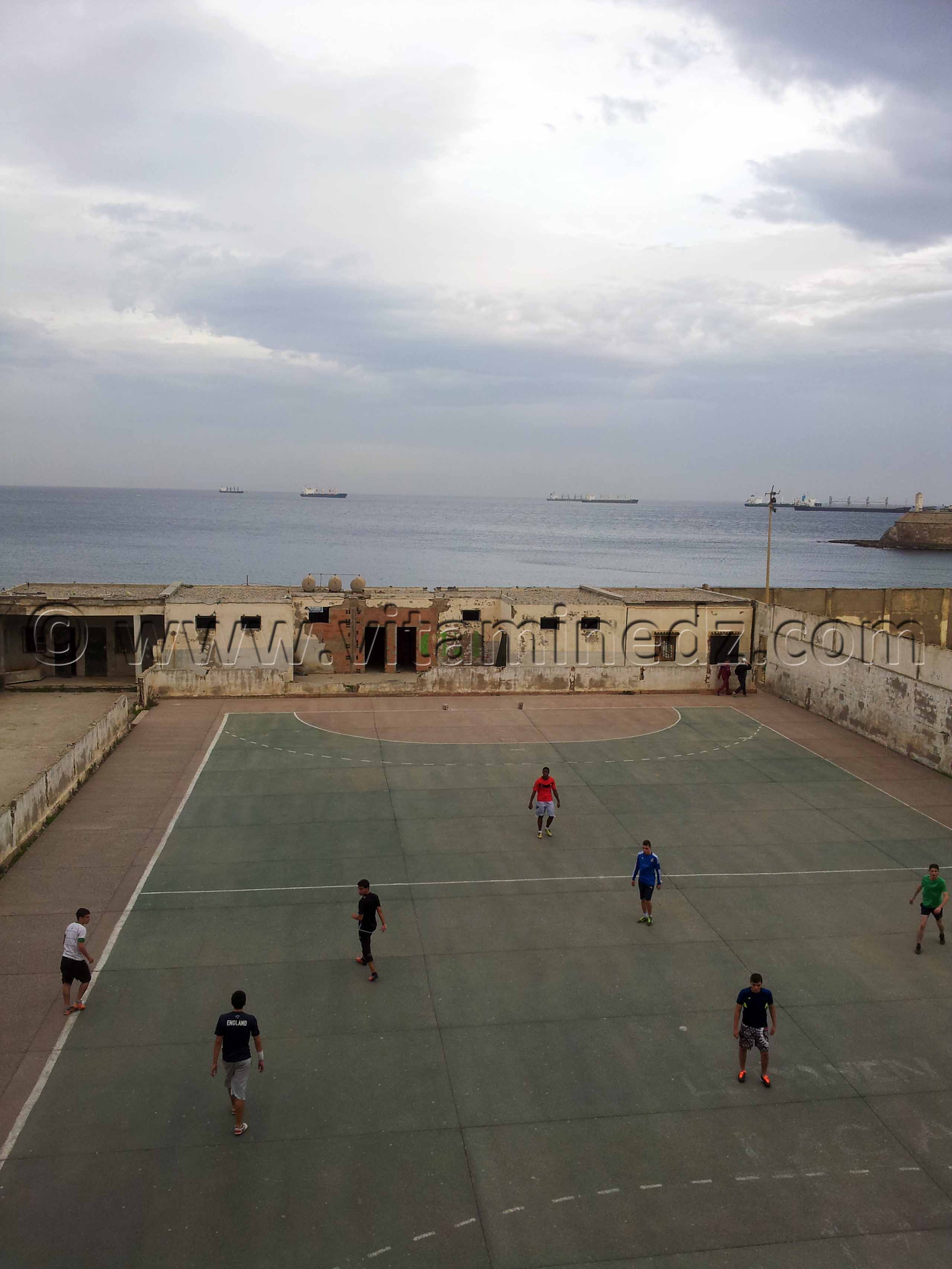 Mini Terrain de Foot, Basse Casbah