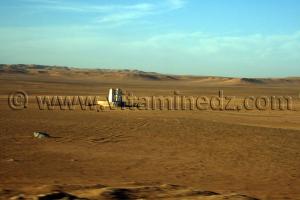 Puits en pleine zone aride, Metlili Chaamba, une zone aride inhospitalière
