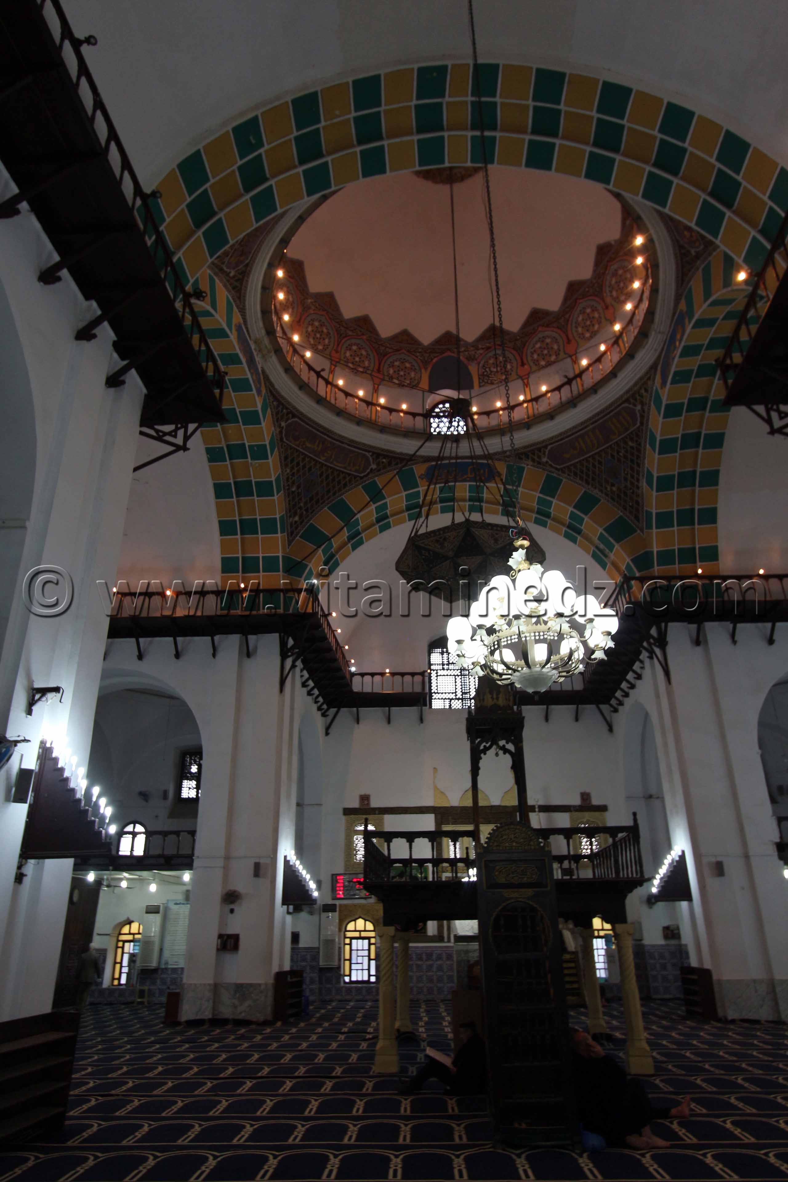 Mihrab Jamaa al-Jdid ( الجامع الجديد, « nouvelle mosquée » en arabe) Mosquée de la Pêcherie.