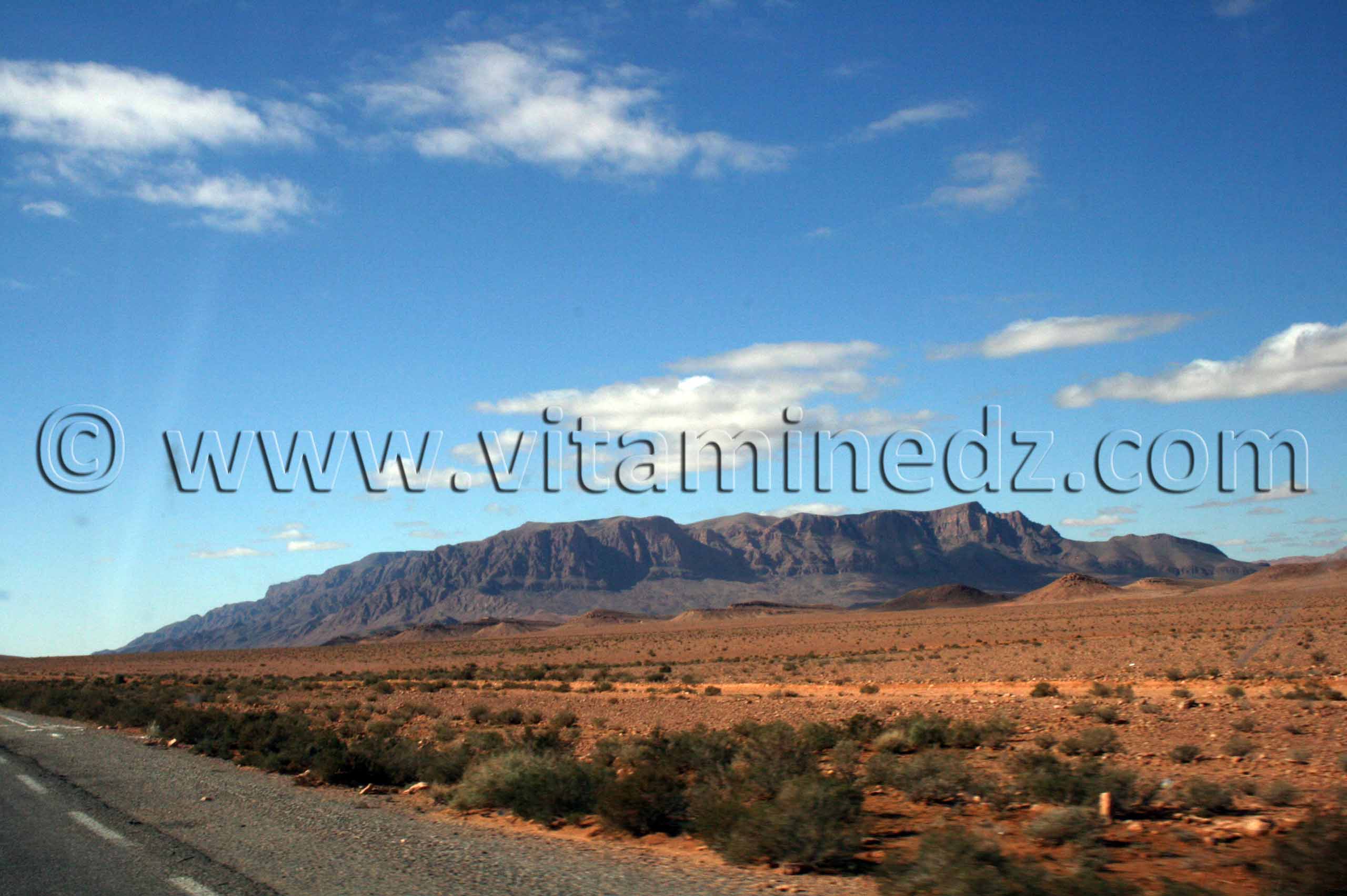 Paysages à couper le souffle, Route vers le Sud, Ain Sefra, Moghrar ...
