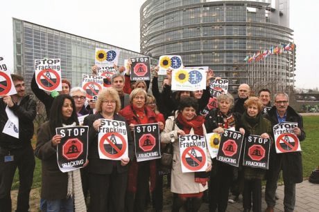 Planète - Les campagnes antigaz de schiste y ont abouti:  L'Écosse interdit la fracturation hydraulique