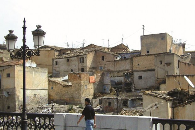 Des bâtisses viennent de s’effondrer dans la vieille ville:   Souika, le cœur de Constantine, est en train de lâcher !